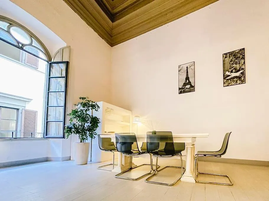 Ponte Vecchio Elegante Domus Apartment Florence