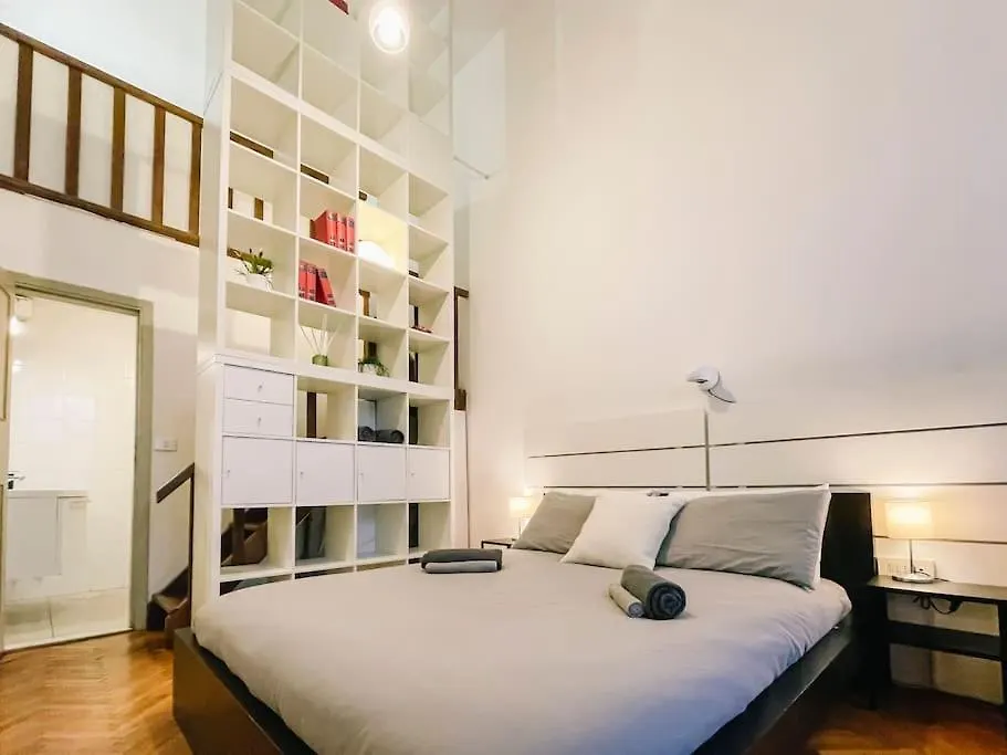 Ponte Vecchio Elegante Domus Apartment Florence 0*,  Italy